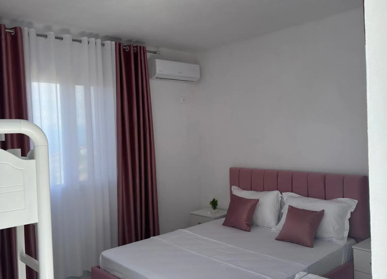 Avi Villas Rodon Shetaj Holiday home